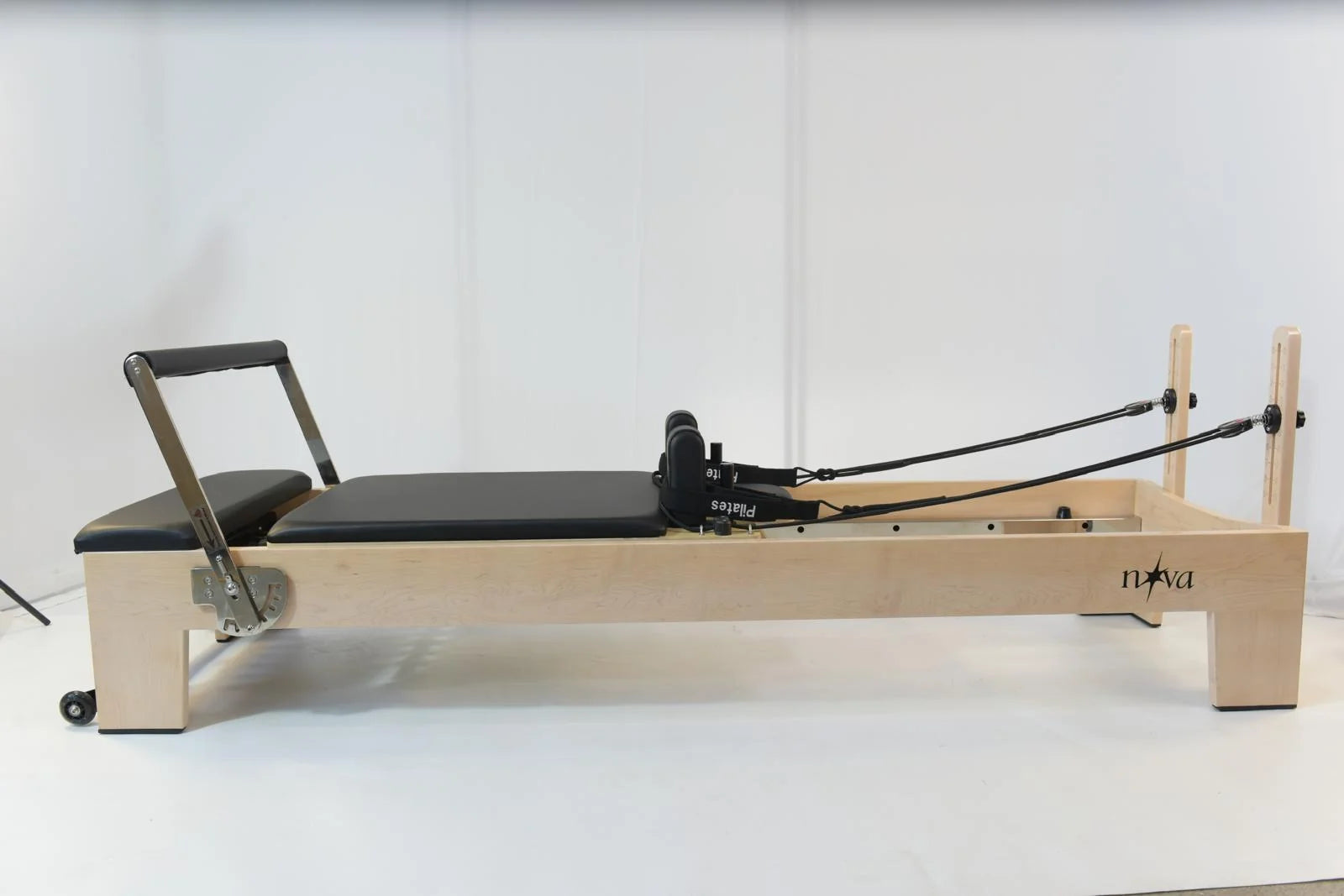 Studio maple reformer